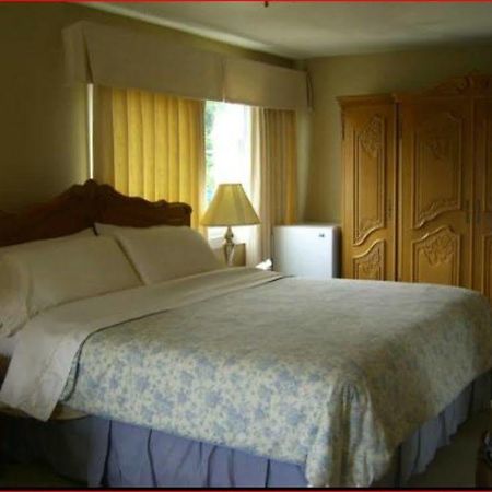 Bluecrest Bed And Breakfast Niagara Falls Exterior foto