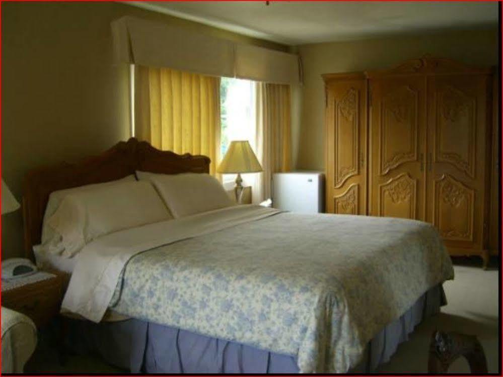 Bluecrest Bed And Breakfast Niagara Falls Exterior foto